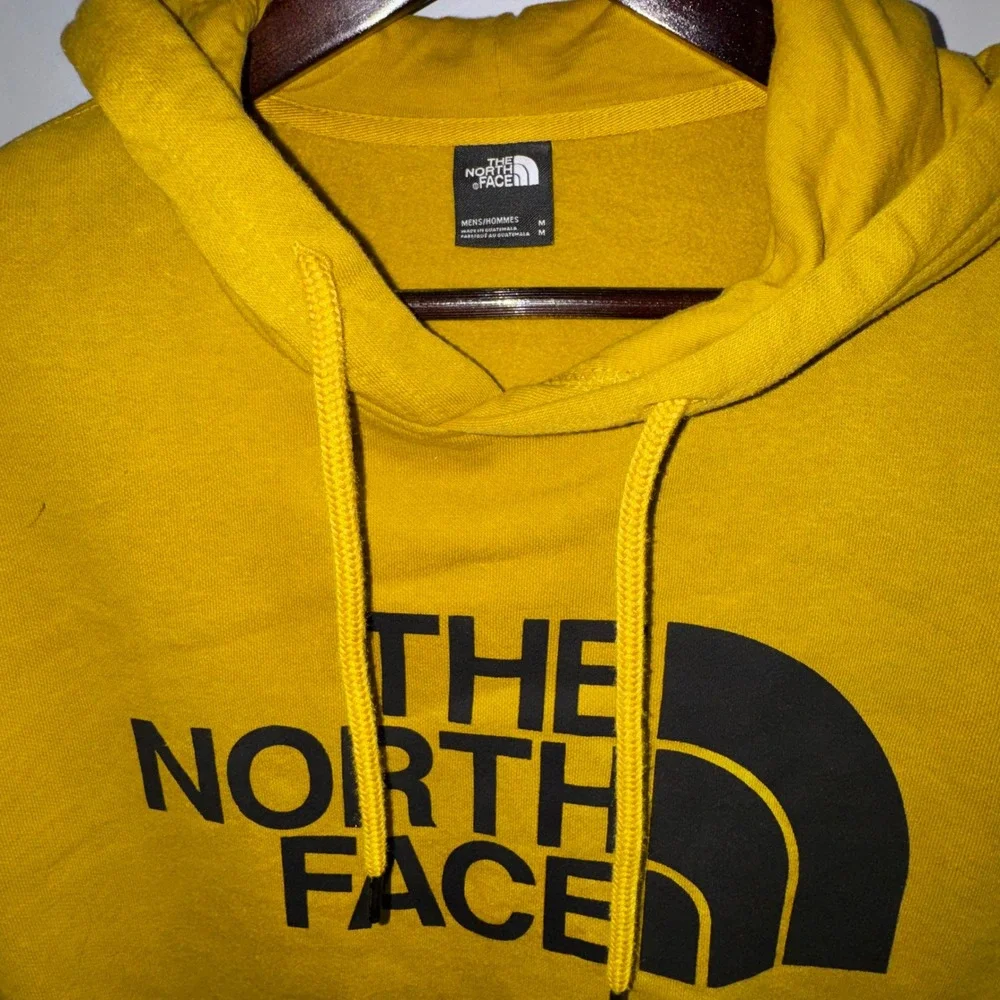 The‎ North Face Yellow Hoodie Sweatshirt Men's Size M Logo Pullover Casual Flaw
